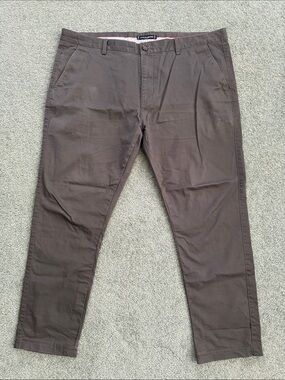 Tommy Hilfiger Men's Dark Brown Slim Chinos